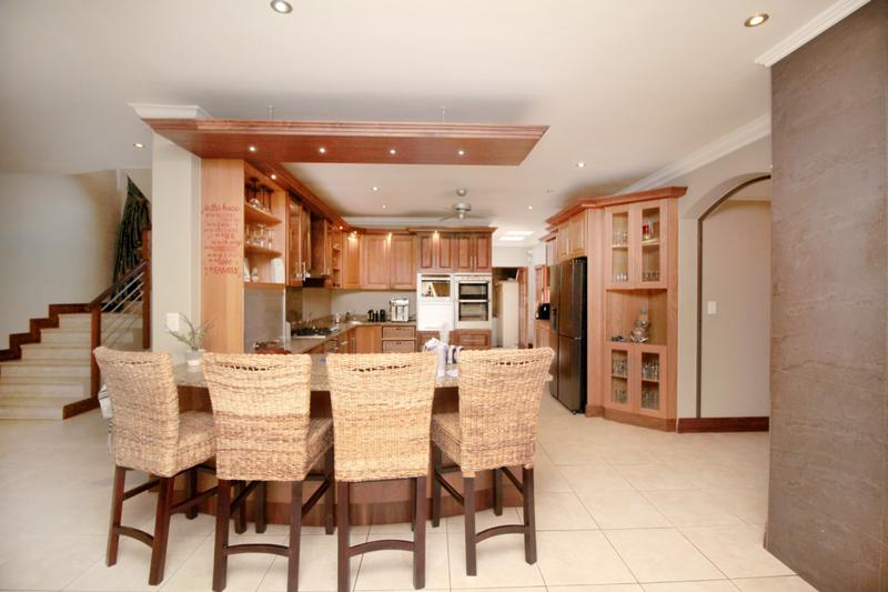 5 Bedroom Property for Sale in Linkside Western Cape
